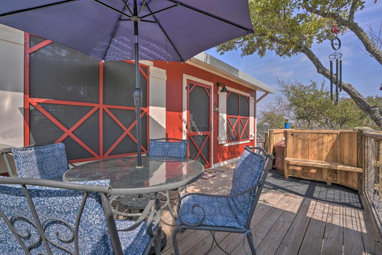 Kerrville Converted Barn Tiny Home With Kayaks! מראה חיצוני תמונה